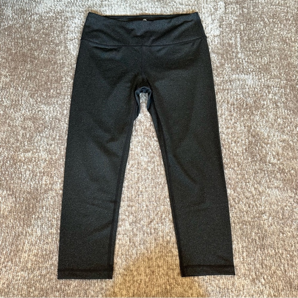 90 Degree by Reflex Grey Crop Leggings